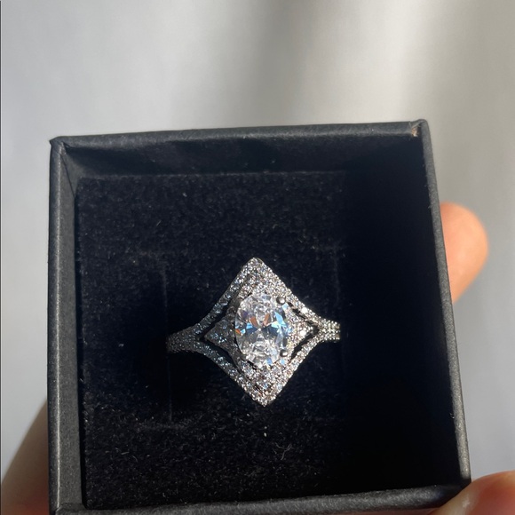 Sterling Silver zirconia Diamond Ring 925 size 7 - Picture 7 of 17